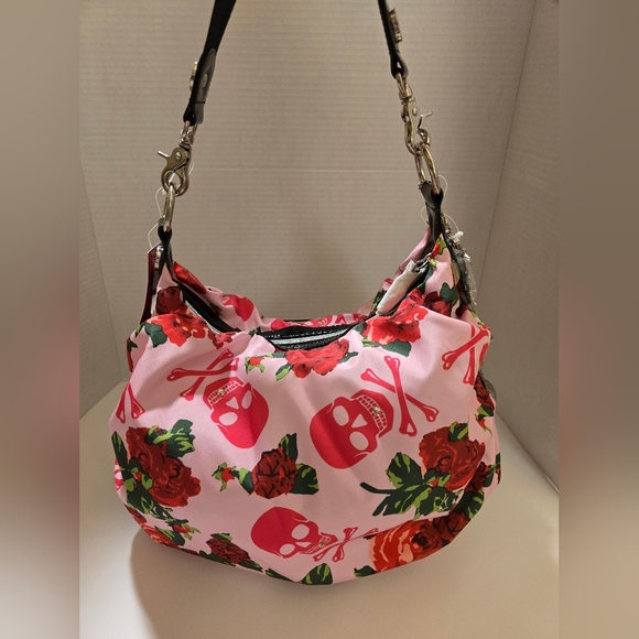 Betseyville Dangerous In Love Pink Hobo  Bag - Picture 3 of 15